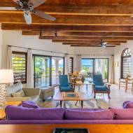 Bellamare Villa, Living room